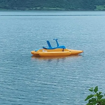 Hétvégi ház And Budisa Vrlika