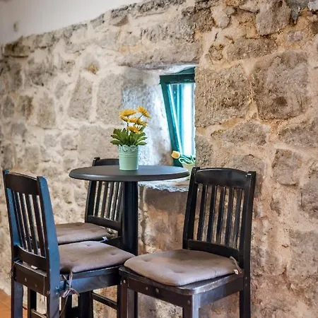 And Budisa Country house